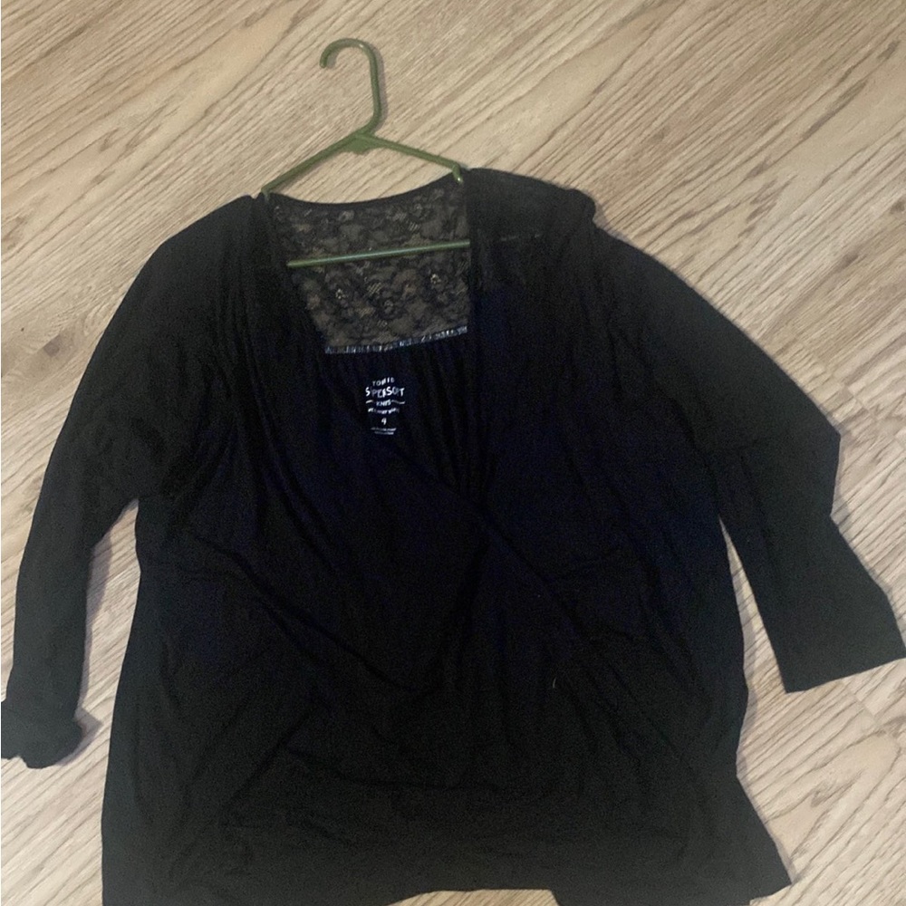 4x black w lace torrid top